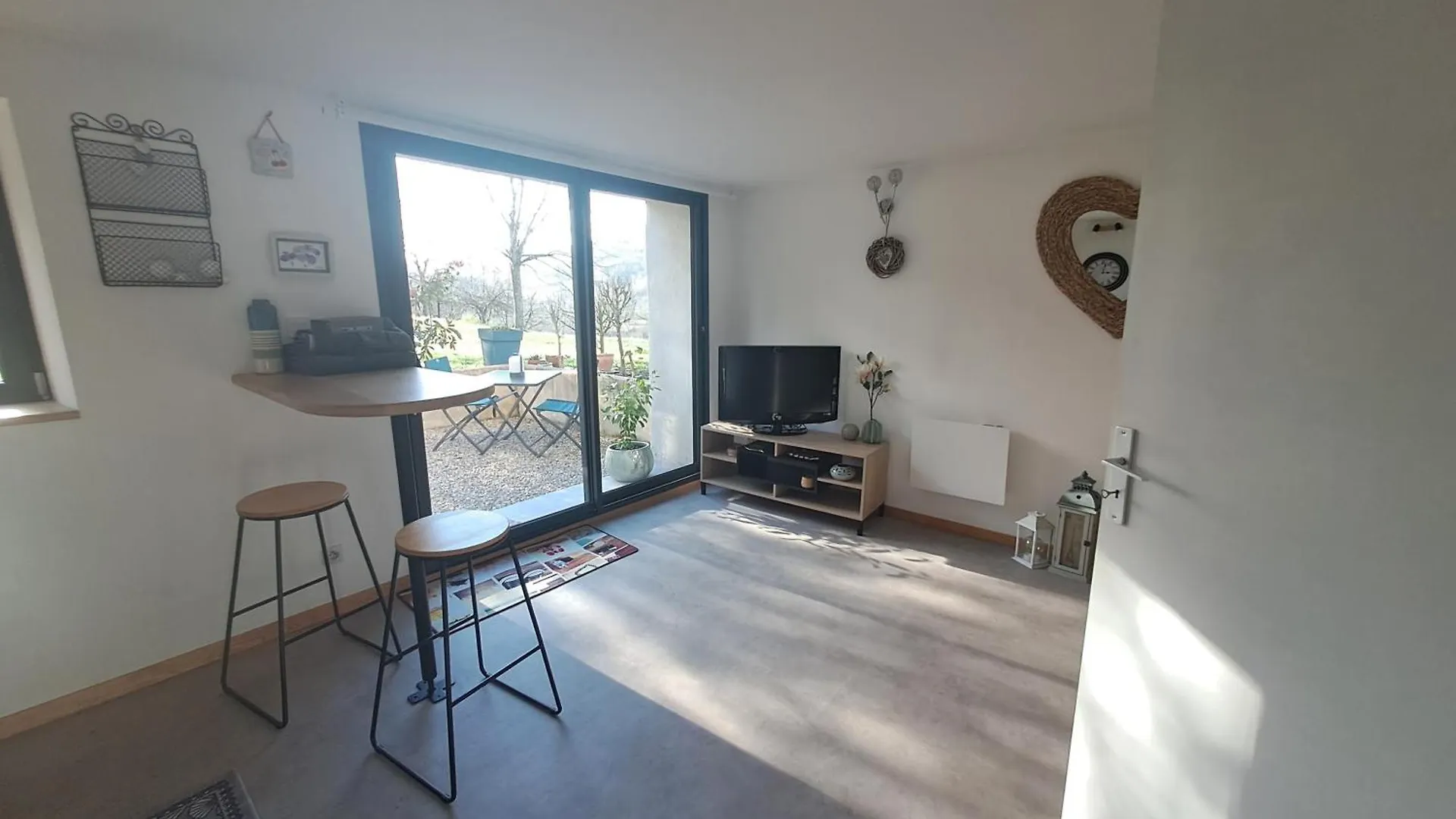 Les Glycines Apartment Salles-la-Source